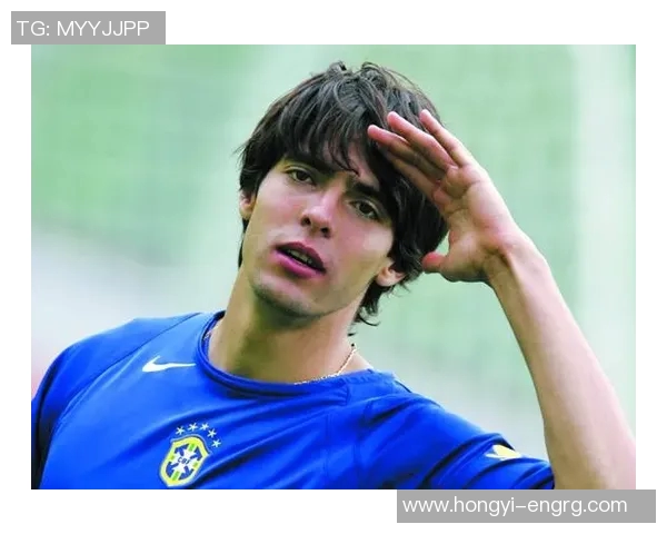 《足球场上英俊风采大集合球星们的帅气瞬间尽在其中》 《足球场上英俊风采大集合球星们的帅气瞬间尽在其中》